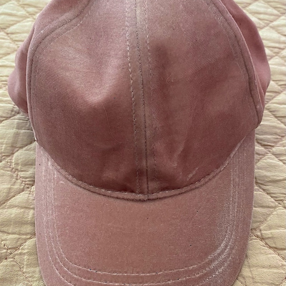 Jess H&M Pink Velvet Hat💖